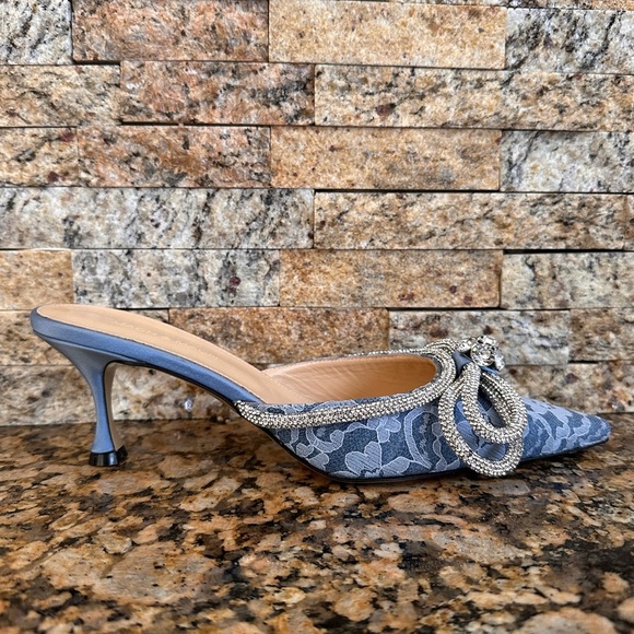 MACH & MACH Double Bow Floral Lace Pointed Toe Mule - Picture 4 of 13